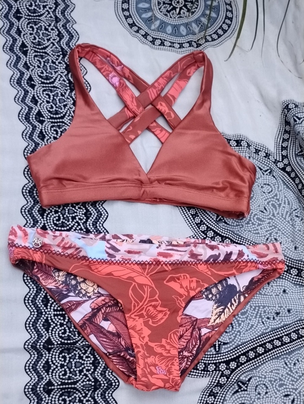 Maaji Reversible Bikini Set Copper Brown Floral Strappy Hipster EUC Size S